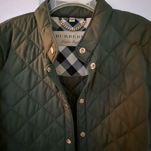 Burberry London, England Hunter Green Mint women’s quilted large jacket